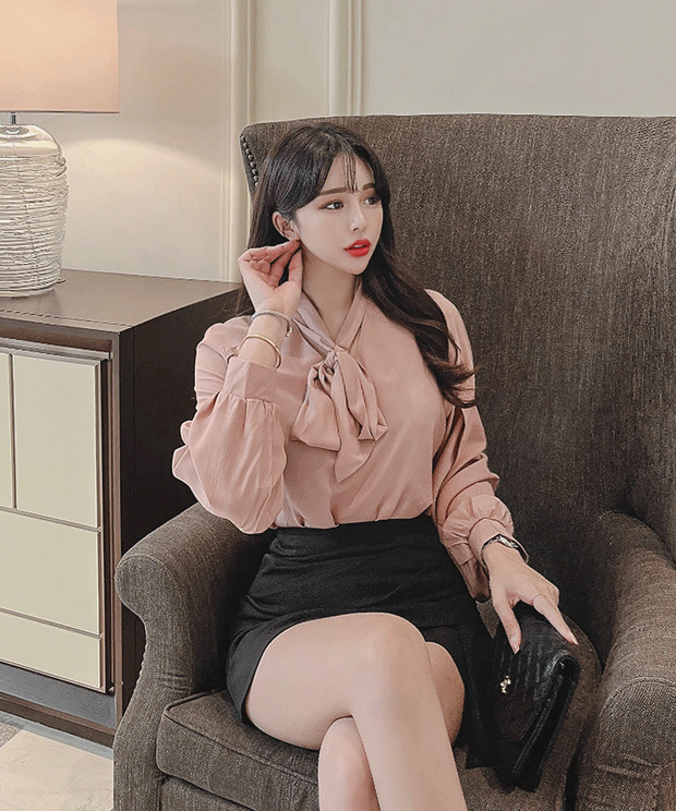 [Yuri Yeori/Luxury Beauty] Lou tie blouse,bl